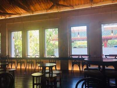 더스팟패뷸러스 명동