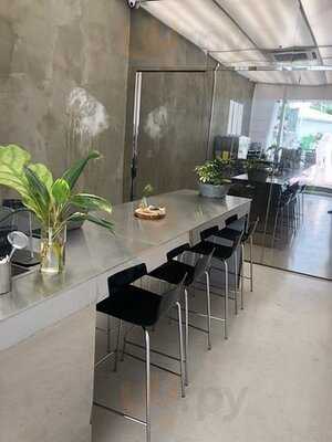 쿠크봉 - 홍대 본점