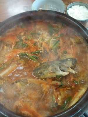 청룡민물잡어매운탕