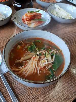 청룡민물잡어매운탕