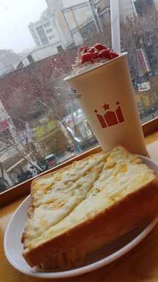 할리스커피 홍대역점