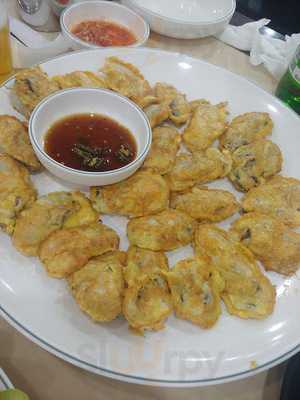 김명자굴국밥전문점