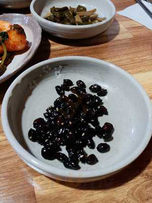 보리밭토속음식점