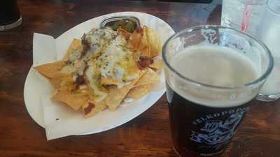 러스티 스모크하우스