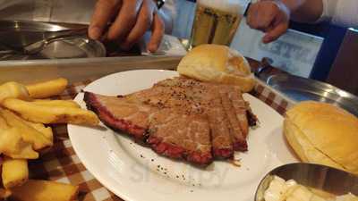 러스티 스모크하우스