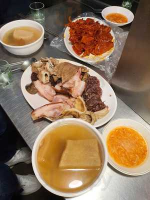 통큰 누이네 육회 빈대떡