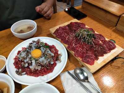 통큰 누이네 육회 빈대떡