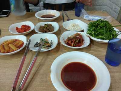 닭한마리칼국수