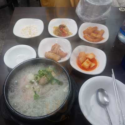 닭한마리칼국수