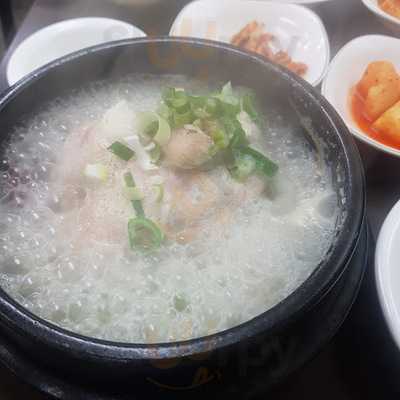 닭한마리칼국수