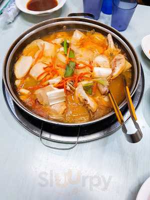 닭한마리칼국수