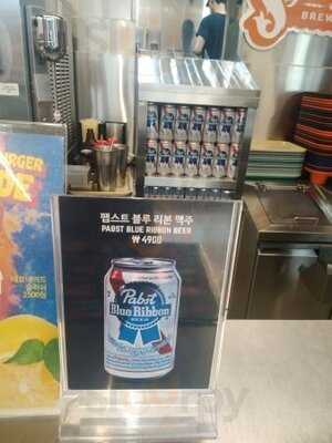 올마이티치즈버거 삼청점