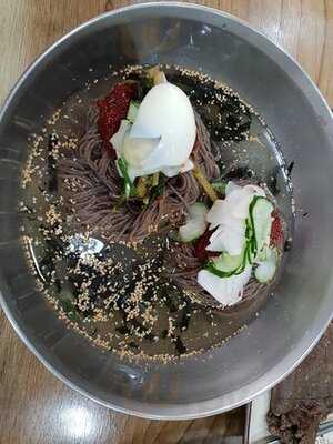 봉평산골메밀촌