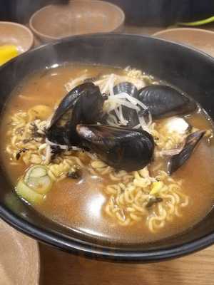 틈새라면 광화문점