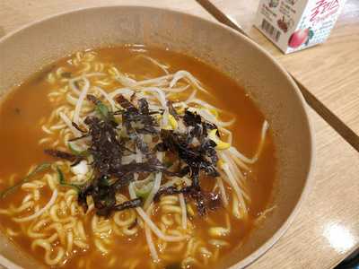 틈새라면 광화문점