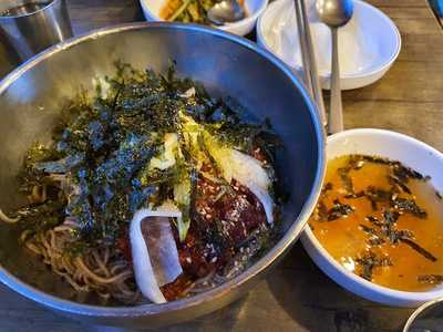 봉평메밀막국수