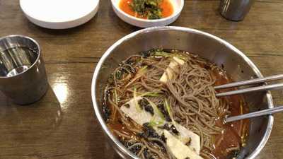 봉평메밀막국수