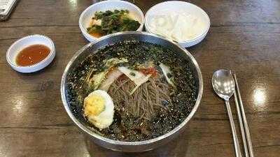 봉평메밀막국수