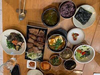 빠르크 - 아모레 퍼시픽 에이치큐