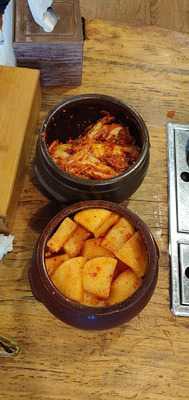 뚝배기황태칼국수