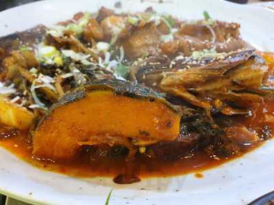 뚝배기황태칼국수