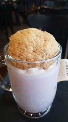 스타벅스 상수역점