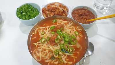 만나손칼국수