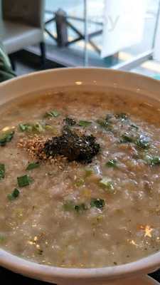 본죽 경복궁역점