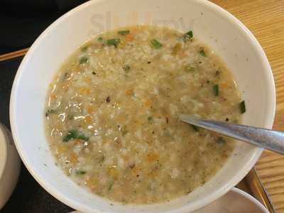 본죽 경복궁역점