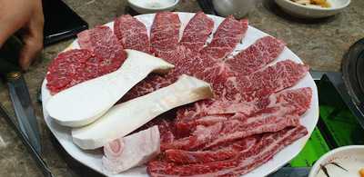 영천생고기육회