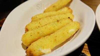 부어치킨 명동점