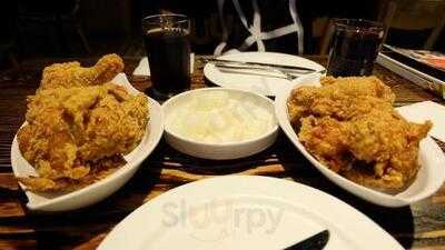 부어치킨 명동점