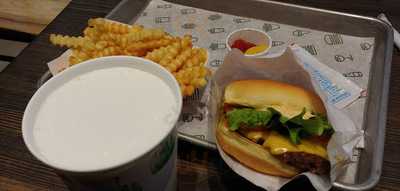 스타벅스 학동역점