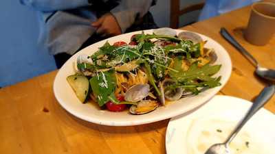 콩볶는집고양이똥