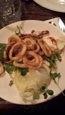 심즈 타파스 동교동