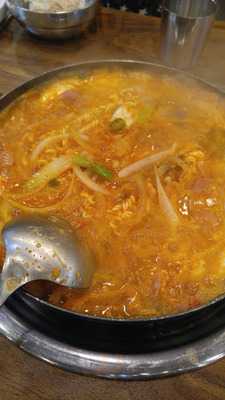 반카부대찌개