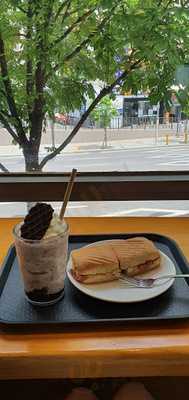 스타벅스 서초중앙로점