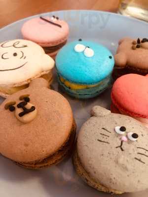 카페엣모스피어‬