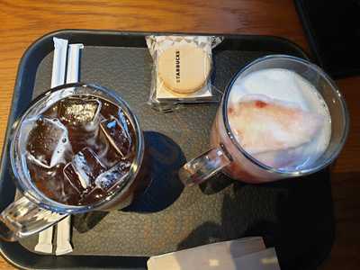 스타벅스 뱅뱅사거리점