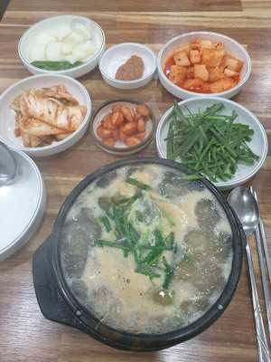 김명자굴국밥
