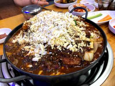 금강산감자탕 방이본점