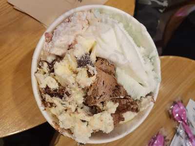 배스킨라빈스 부산교대