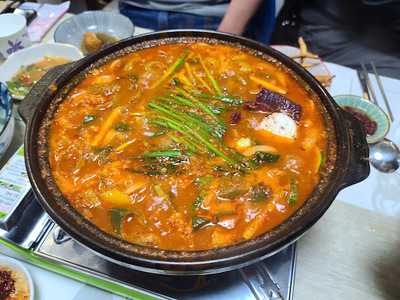 양수생고기육회식당