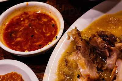 홍대칼국수와족발