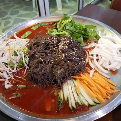 홍대칼국수와족발