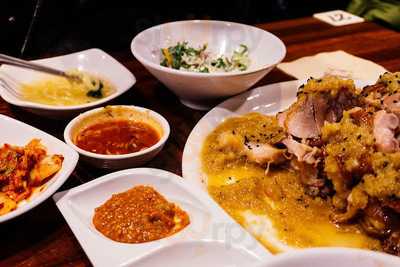 홍대칼국수와족발