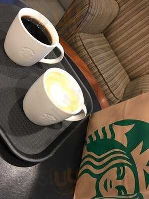 스타벅스 명동메트로점