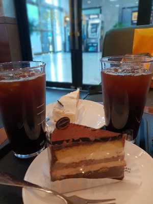 스타벅스 충정 타워점