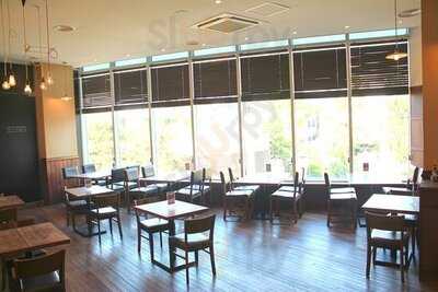 러스티 립 하우스