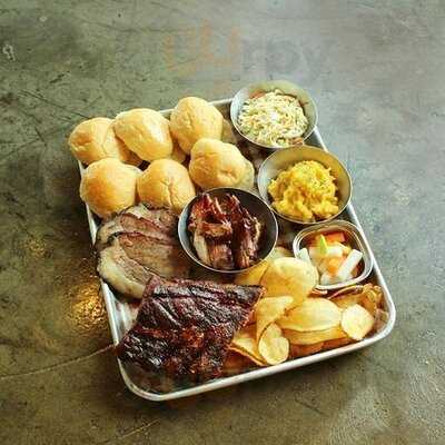 러스티 립 하우스